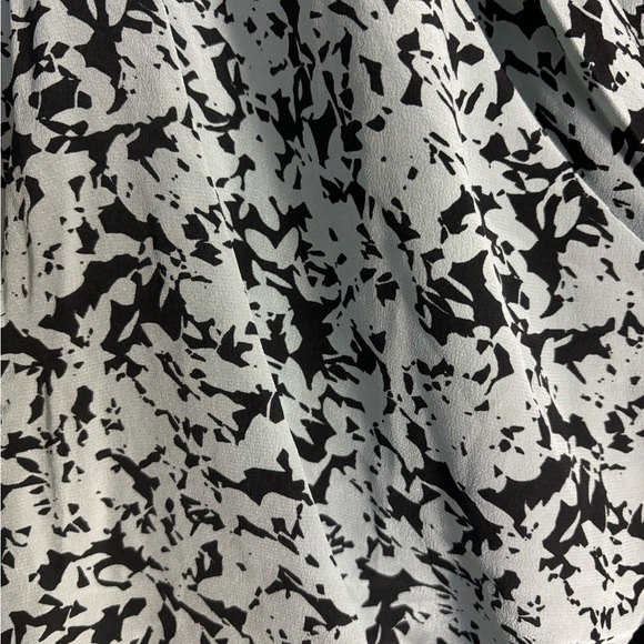 Blue and black print mini dress, long sleeve. Club Monaco size 6 - Picture 4 of 4